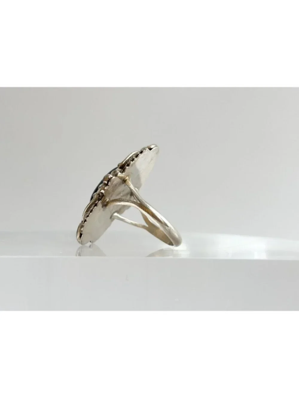 Navajo Made Black Onyx Leaf Accented Sterling Silver 925 Vintage Ring - sz 6.75